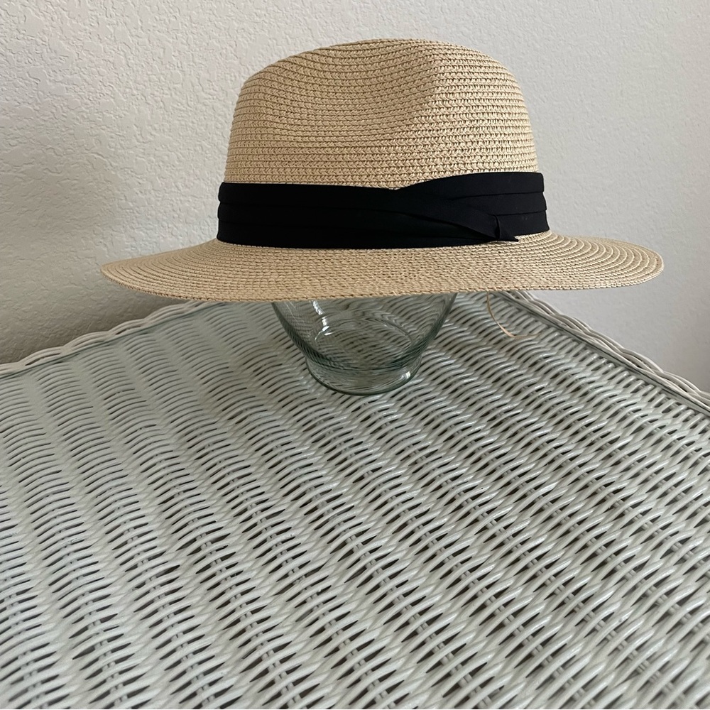 Straw hat - Picture 3 of 3
